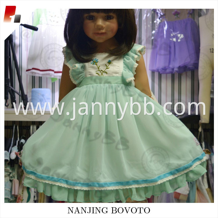 hand embroidery dress06